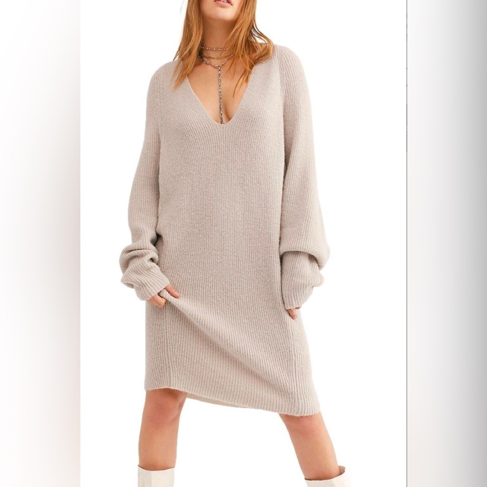 NWT Free People Longline V Neck Sweater Dress Oversized SZ L Sky Grey
